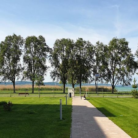 Lelle Resort B21 Balatonlelle Exterior photo